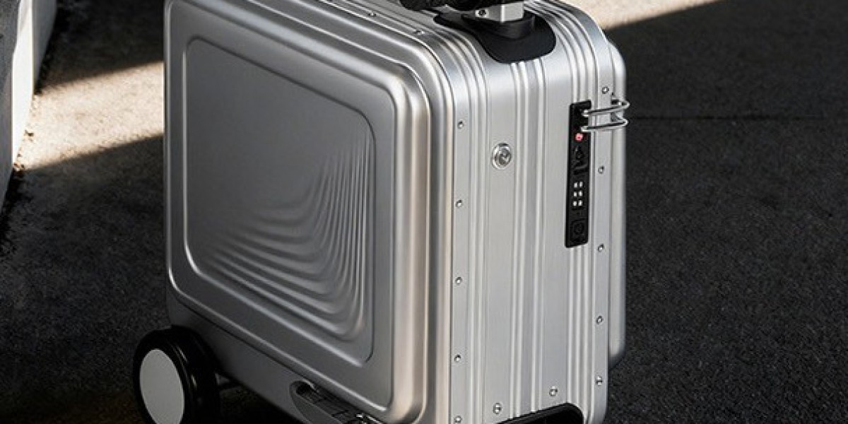 Why Smart Luggage Is Becoming Essential for Modern Travelers